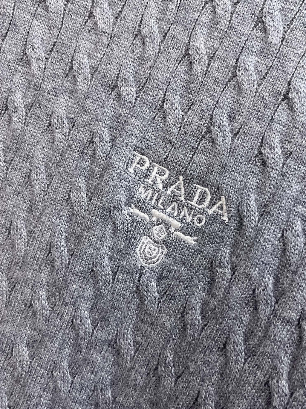 Sweat-shirt en maille gris Prada