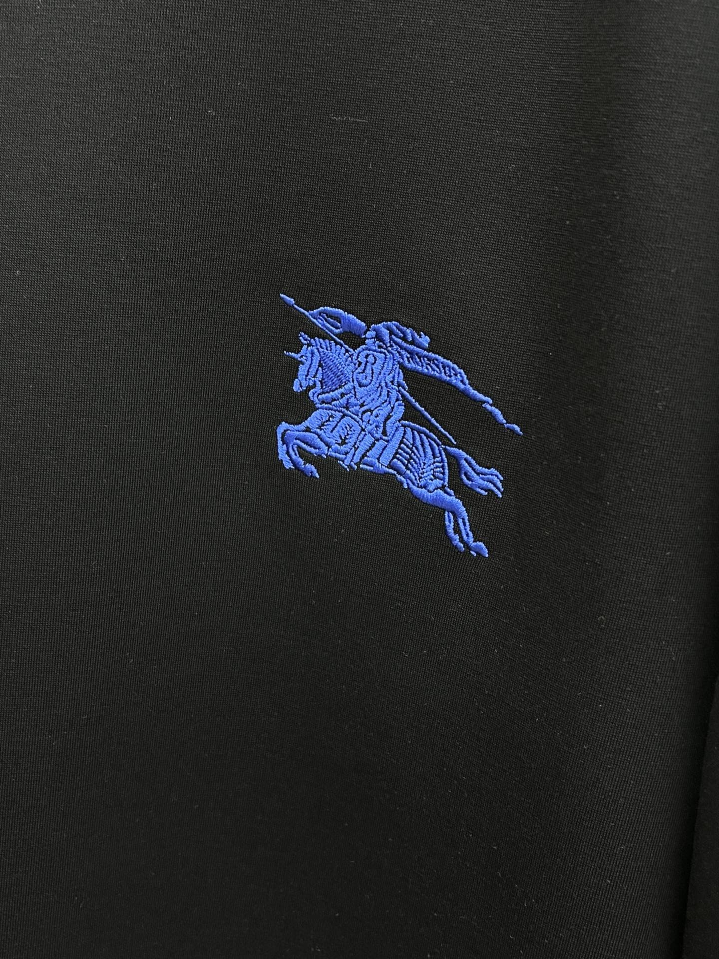 Sweat-shirt bleu Burberry